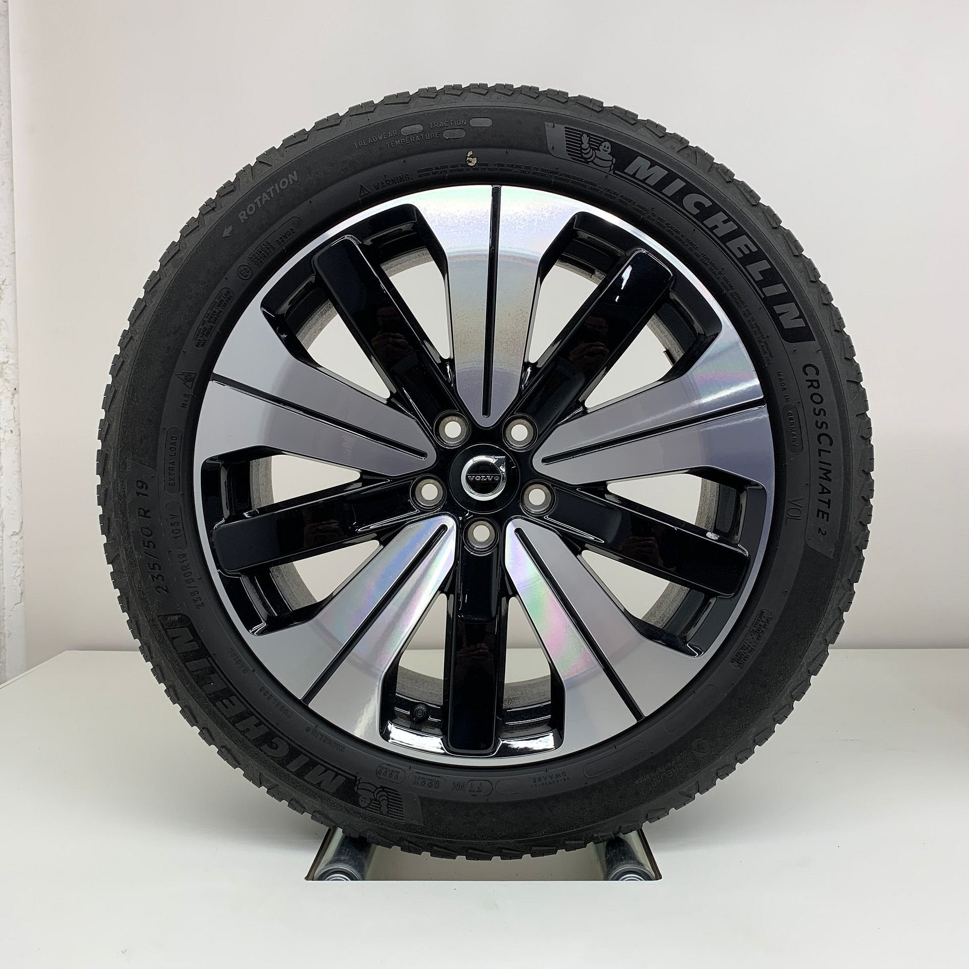 Volvo XC40 - 19 inch - all season, Pneus et Jantes, 4 Saisons, Enlèvement ou Envoi, Véhicule de tourisme