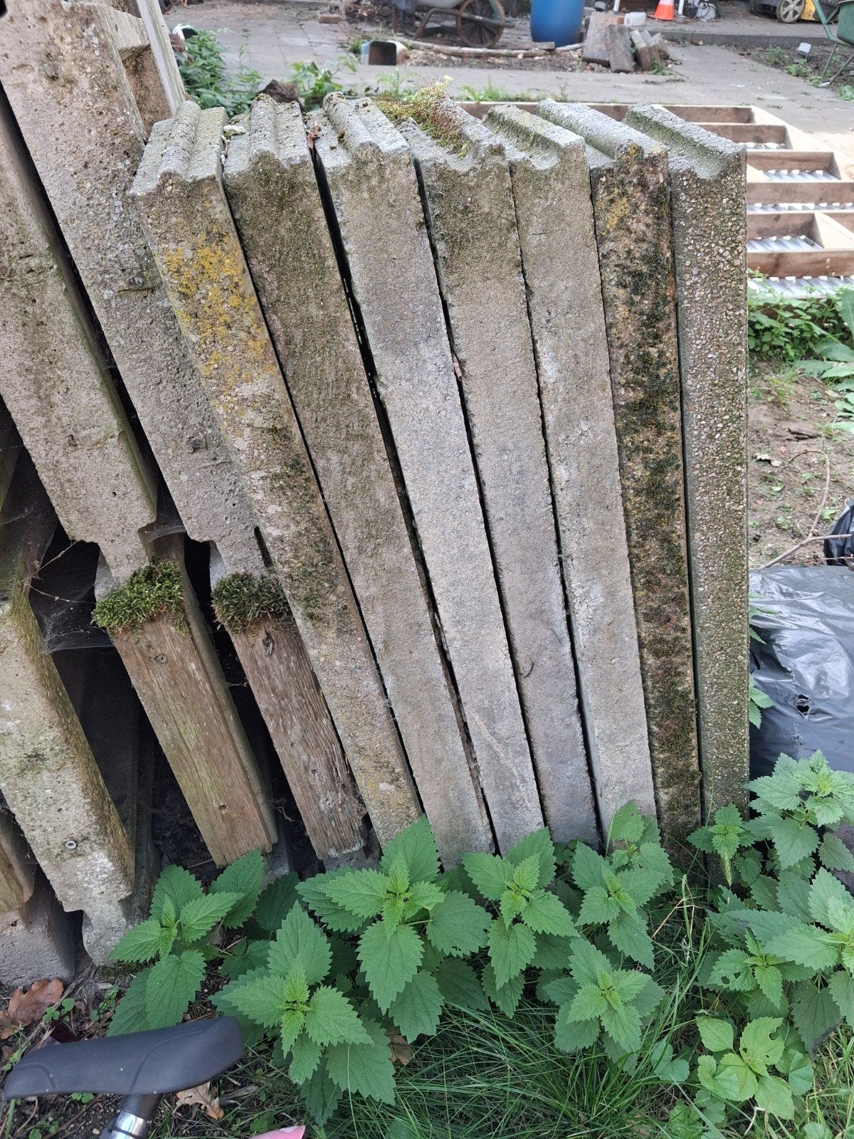 Betonnen boordstenen, Ophalen