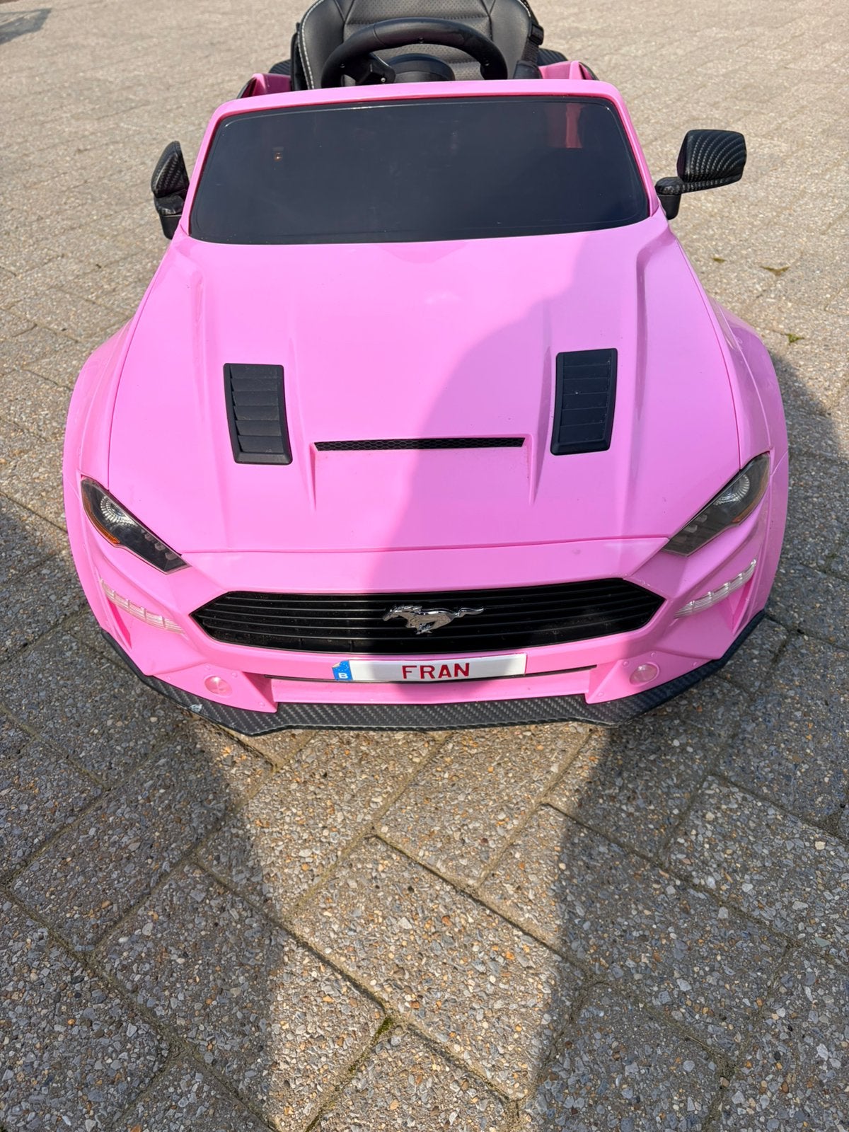 Kinder auto electrisch ford mustang, Zo goed als nieuw