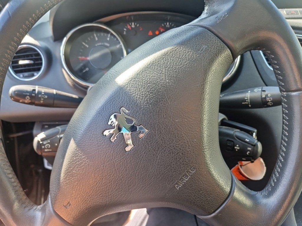 INTERRUPTEUR D'ECLAIRAGE Peugeot 5008 I (0A / 0E), Kontakt-peugeot@peugeot.com, Utilisé, Peugeot Deutschland GmbH, Bahnhofsplatz
65423  Rüsselsheim, DE