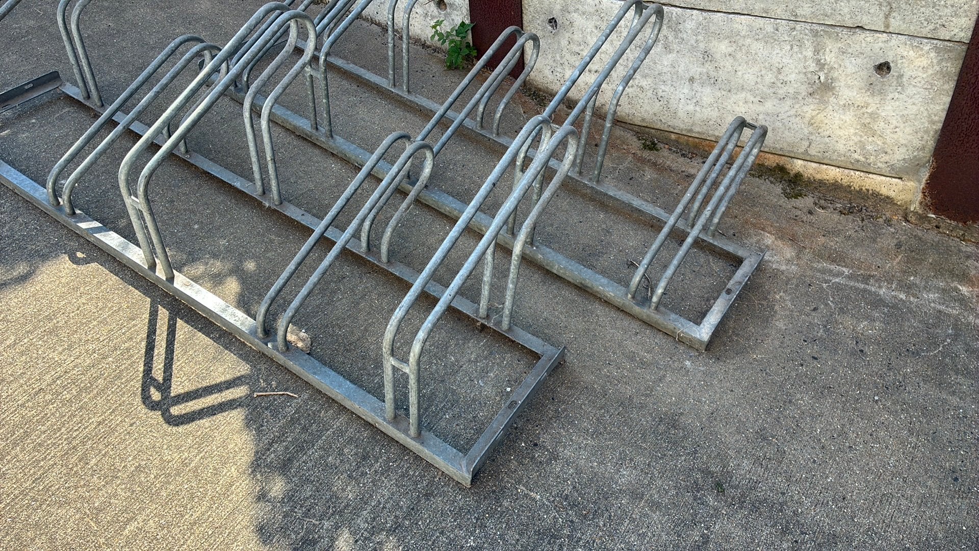 2 fietsrekken, Ophalen, Gebruikt