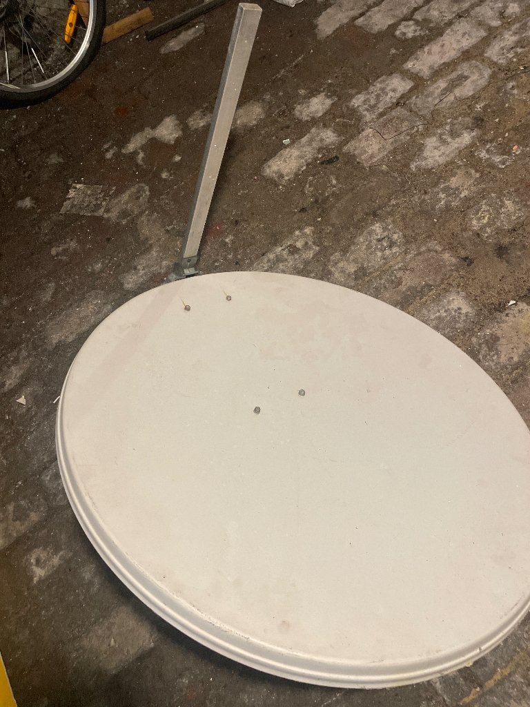 Parabolische satellietantenne, Audio, Tv en Foto, Schotelantennes, Ophalen, Gebruikt, (Schotel)antenne, Overige merken