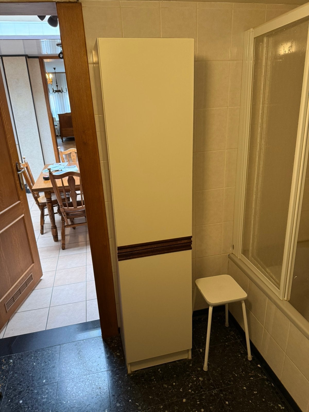 ***gratis*** badkamerkast linnenkast, Huis en Inrichting, Ophalen, Zo goed als nieuw