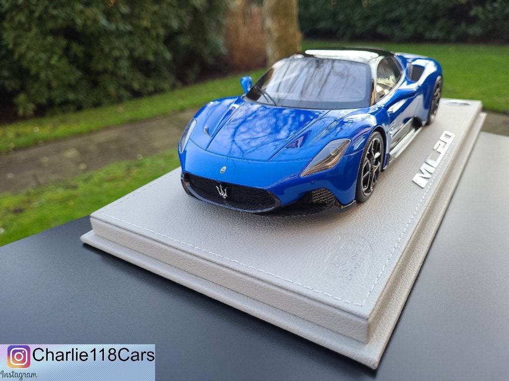 BBR 1/18 Maserati MC20 Blu Infinito / Gloss Black Roof, Hobby & Loisirs créatifs, Voitures miniatures | 1:18, Enlèvement ou Envoi