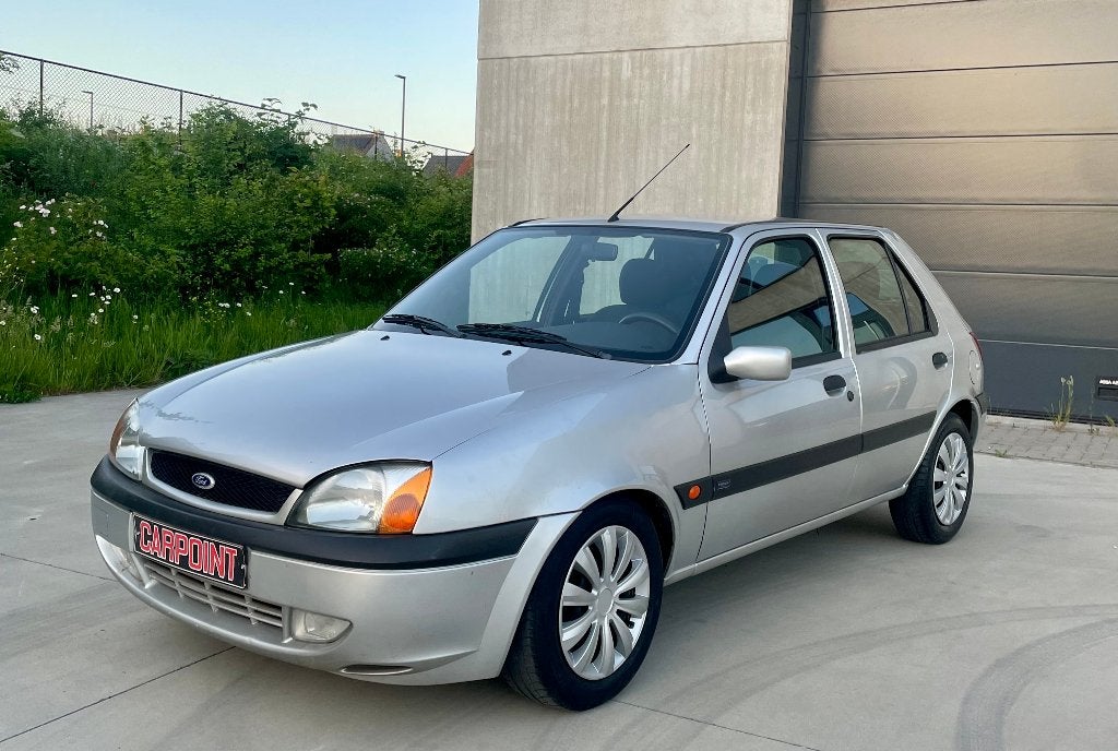 FORD FIESTA 1.3 BENZINE  - 72000 KM  - 2001, Autos, Ford, Argent ou Gris, Achat, Boîte manuelle, 5 portes