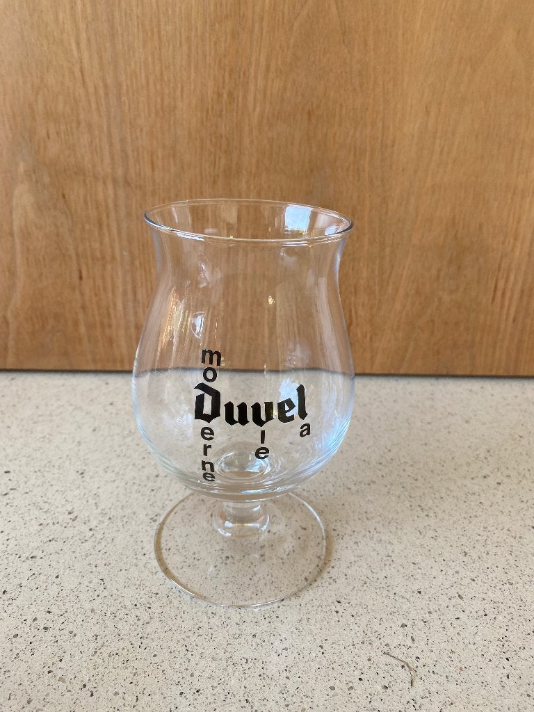 Duvel biënnale 2015 : la vie moderne, Enlèvement, Neuf, Verre ou Verres, Duvel