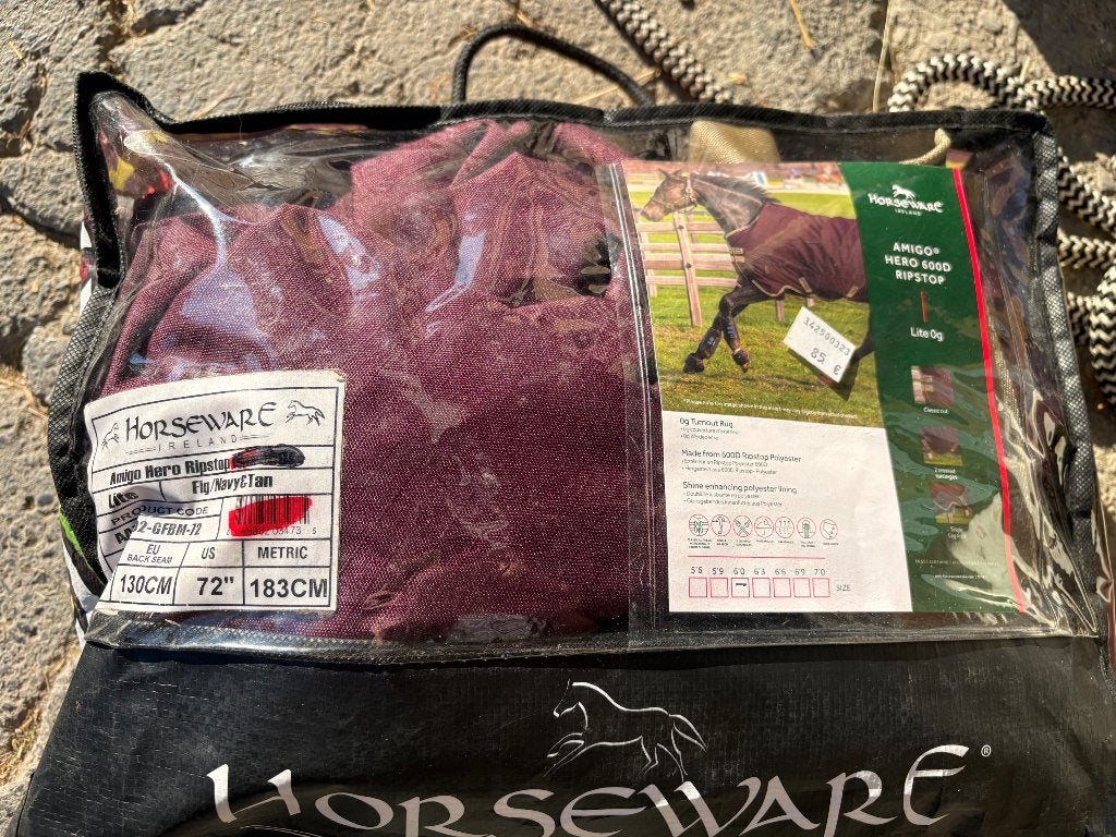 Couverture cheval à vendre, Animaux & Accessoires, Full (L), 0 g, Couverture, Comme neuf