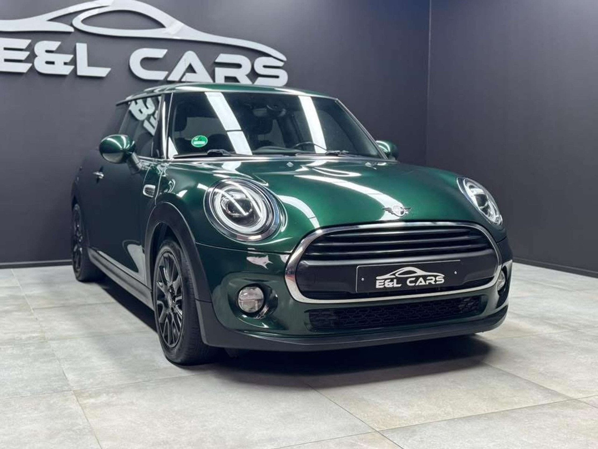 MINI One Réservé (automatique), Autos, Mini, 75 kW, Achat, Entreprise, Noir