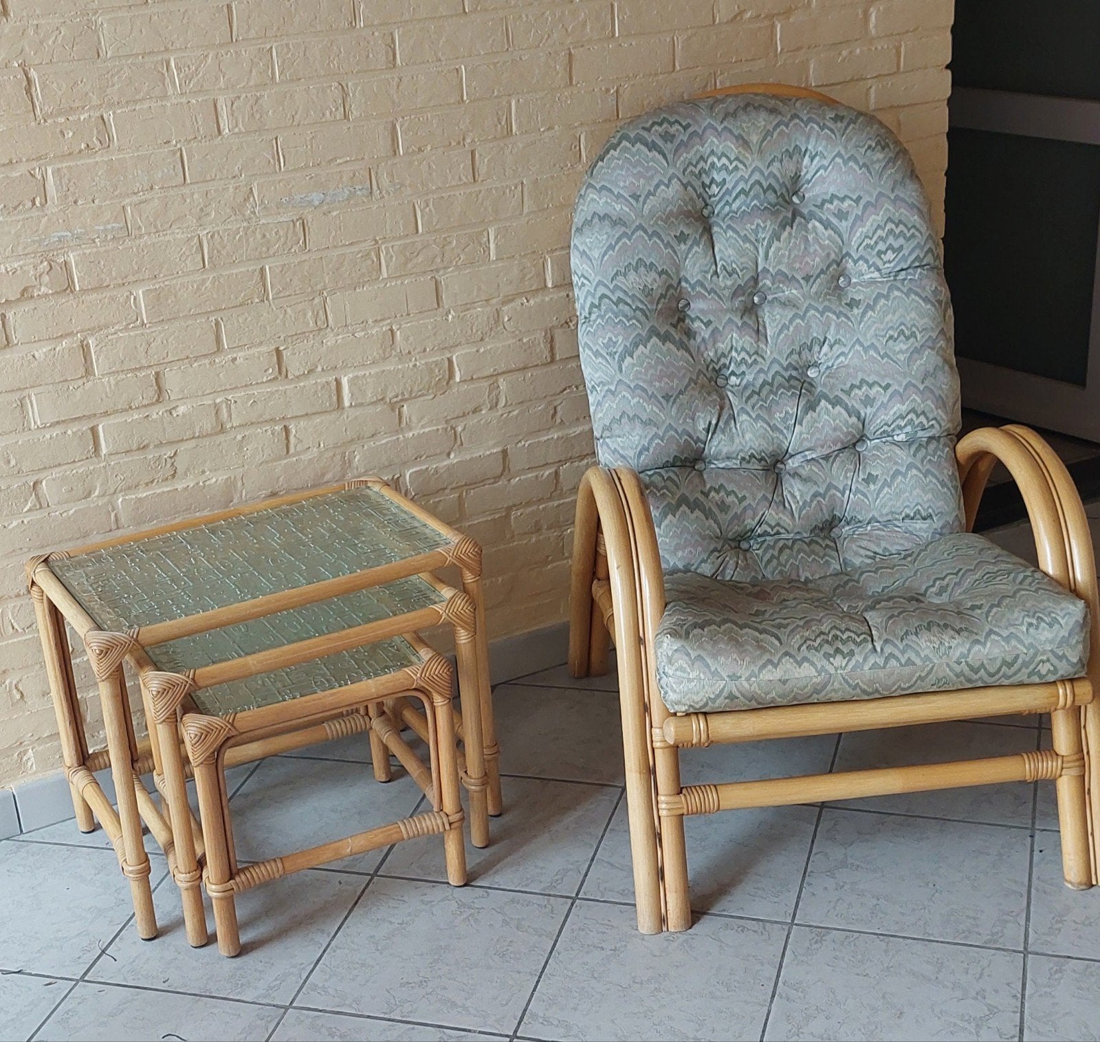 Rotan set van 3 stoelen met bijzettafels, Tuin en Terras, Ophalen, Rotan