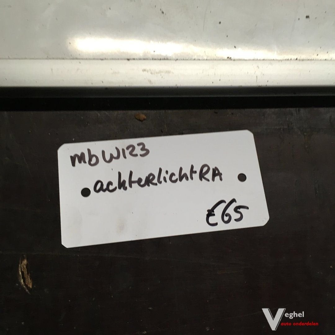 Mercedes W123   Achterlicht Rechtsachter, -, Utilisé, -, -