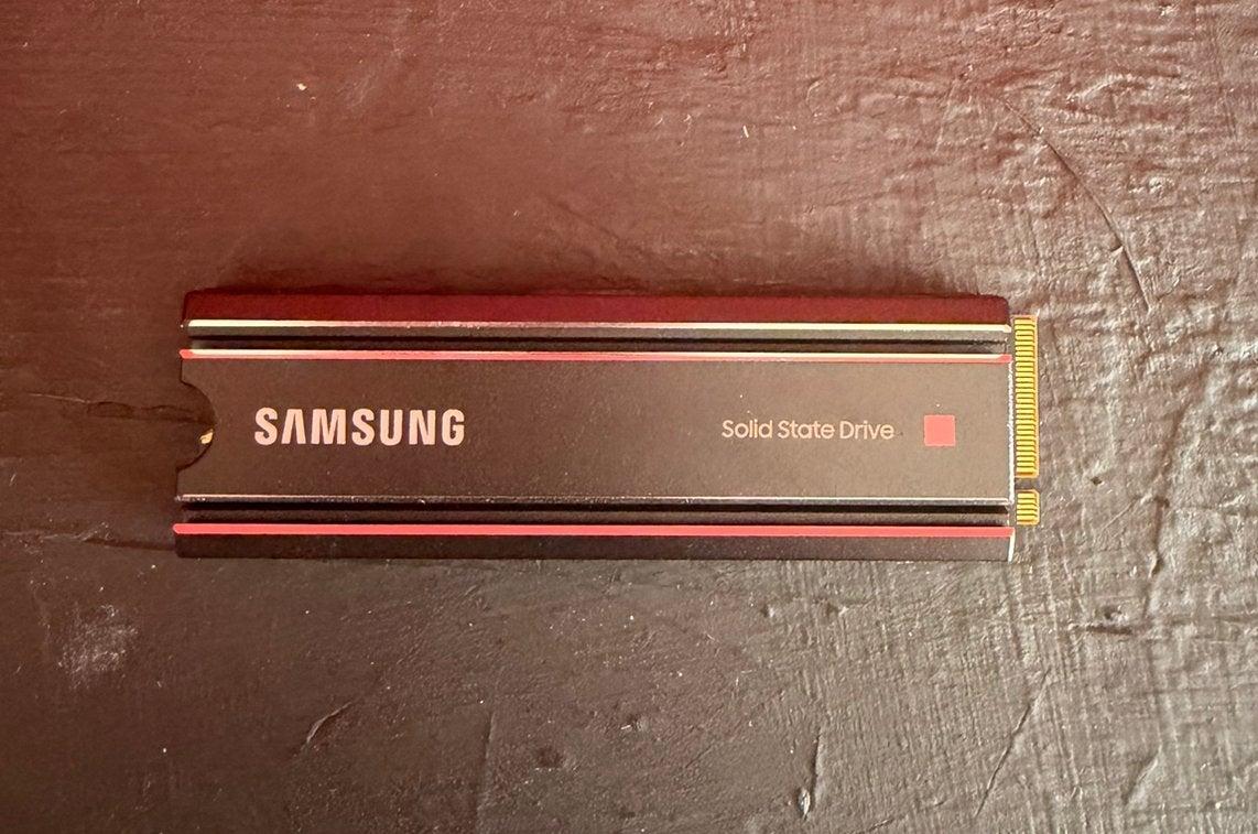 Samsung 980 PRO - SSD interne avec dissipateur thermique, Comme neuf, Autres types, 512 GB ou plus, Console