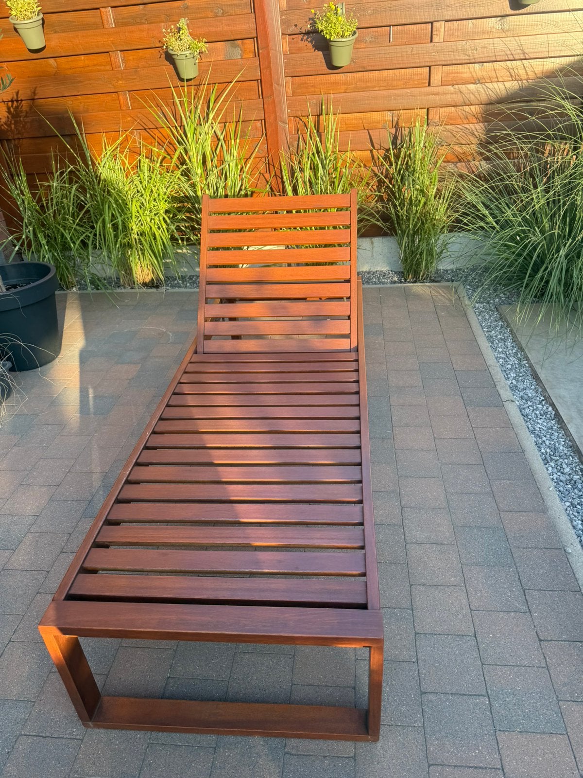 Set van 2 Luxe hardhouten ligbedden met wielen., Ophalen, Nieuw, Teakhout, Verstelbaar