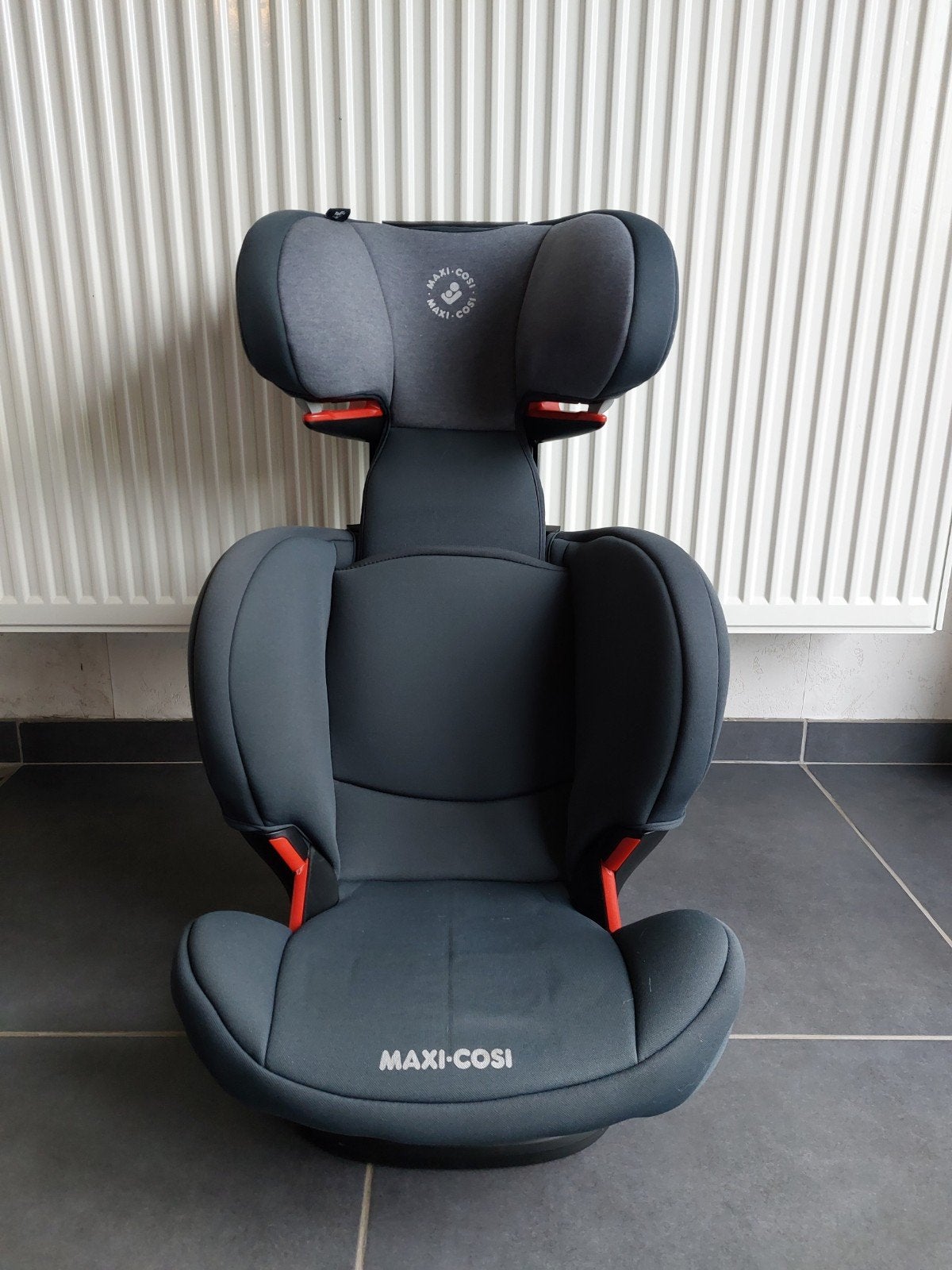 Autostoel, Kinderen en Baby's, Autostoeltjes, Ophalen, Verstelbare rugleuning, 15 t/m 36 kg, Zo goed als nieuw