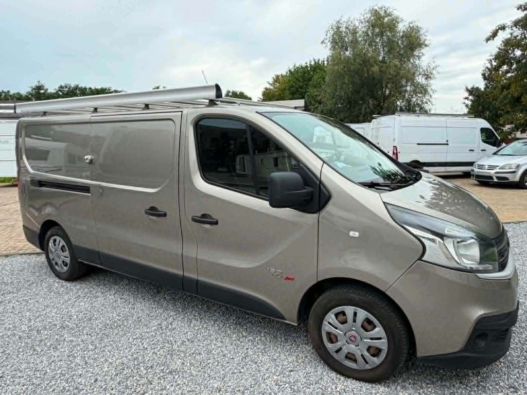 FIAT TALENTO MAXI LANG GOEDE STAAT TEL 0491873914, Auto's, Bestelwagens en Lichte vracht, Voorwielaandrijving, Euro 6, 4 cilinders