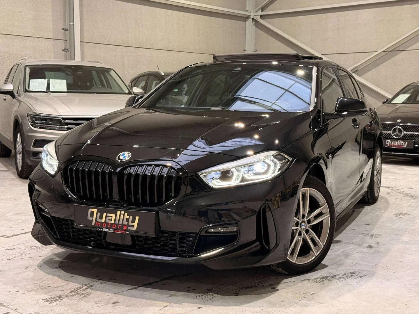 BMW 1 Serie 118 118iA / M-PACK / KEY-LESS / PANORAMISCH DAK, Auto's, BMW, 1 Reeks, Gebruikt, 4 cilinders, 136 pk