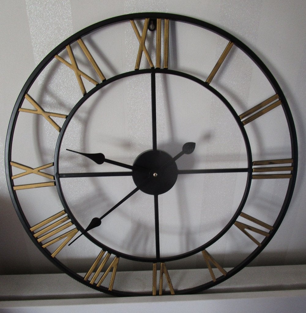 Nieuwe grote wandklok, Enlèvement, Horloge murale