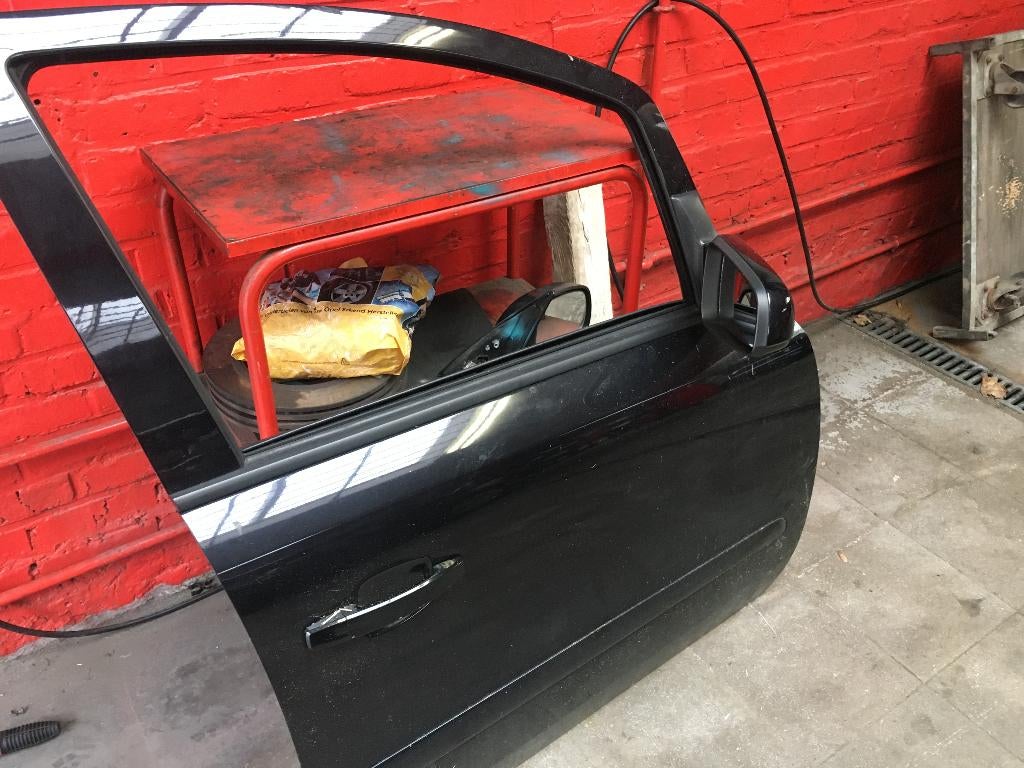 PORTIERE AVANT DROITE OPEL ZAFIRA B, RUE BRIGADE PIRON 307, Enlèvement, Utilisé, Avant