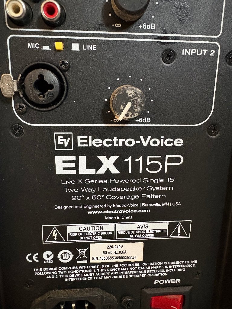 electro voice ELX115P in nieuwe staat, Enlèvement, Utilisé, 150 watts ou plus