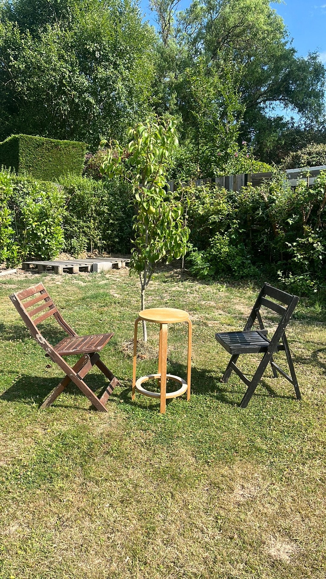 Jardin table et 2 chaises, Jardin & Terrasse, Enlèvement, Comme neuf
