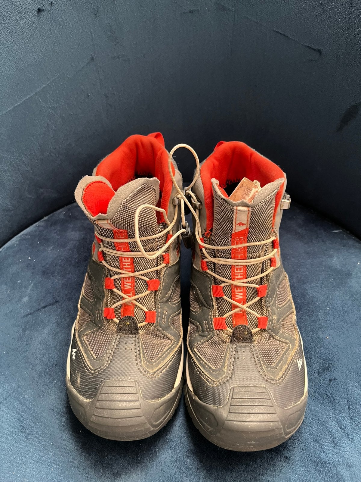 Chaussures de randonnée enfant – Quechua taille 35, Sports & Fitness, Alpinisme & Randonnée, Comme neuf, Chaussures, Enlèvement ou Envoi
