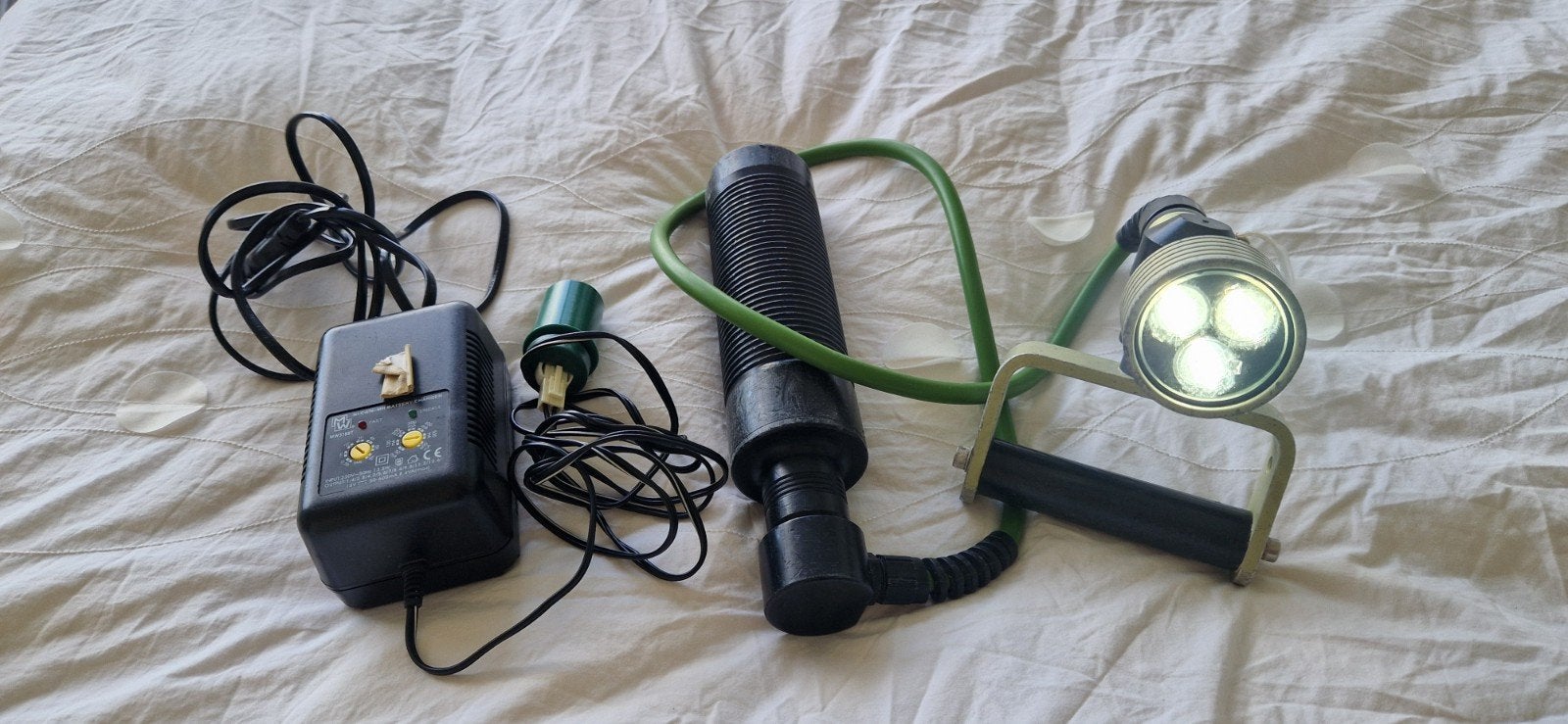 Duiklamp Greenforce met goodman handle en tristar ledkop, Watersport en Boten, Ophalen, Gebruikt, Duiklamp