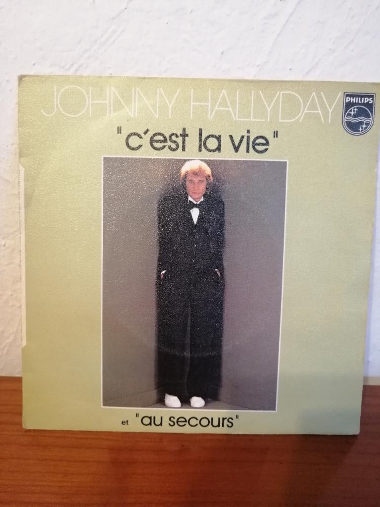 Vinyle Johnny Hallyday 45 tours c'est la vie, Enlèvement, Comme neuf