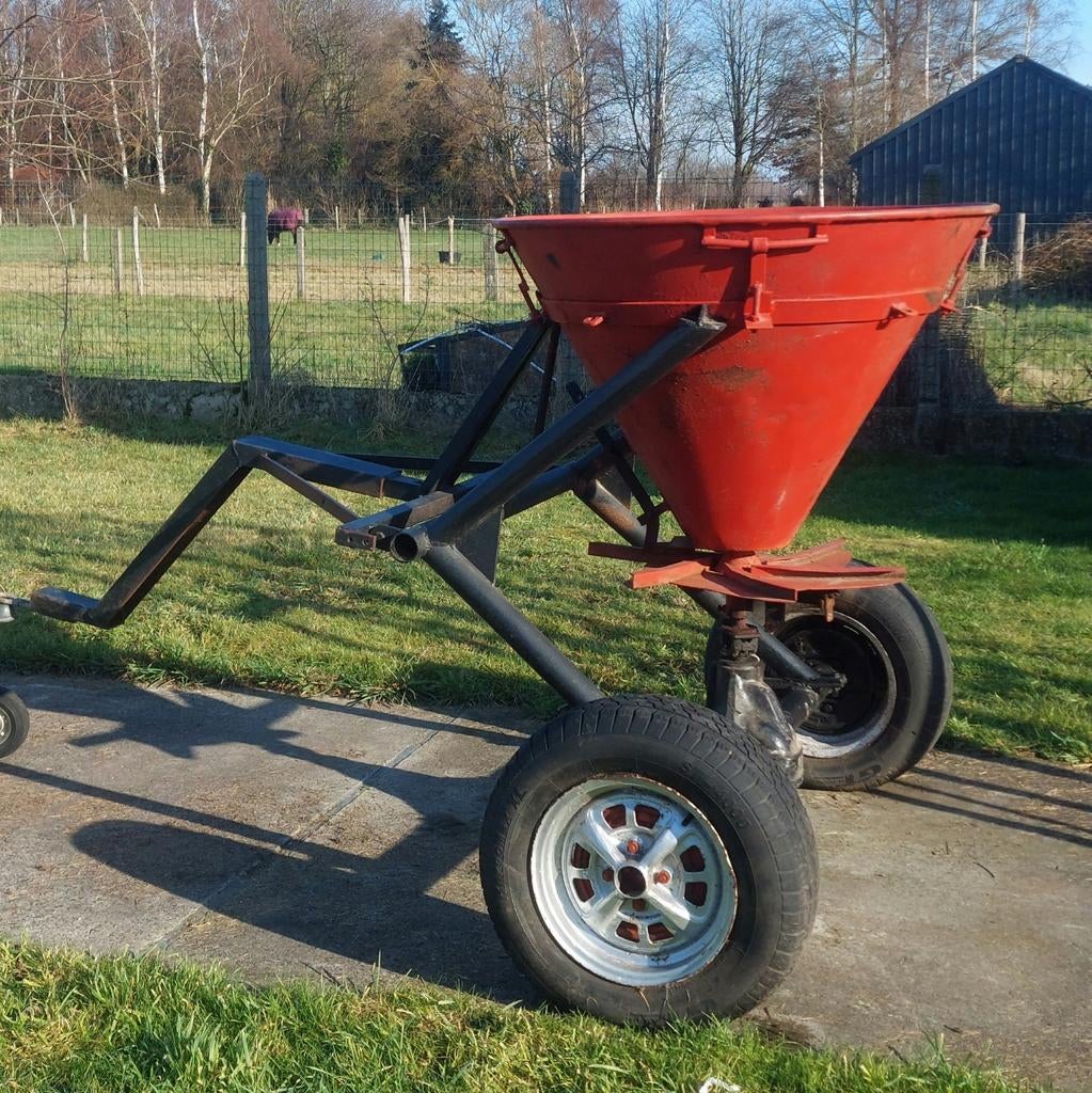 Strooier, Tuin en Terras, Ophalen, Kunstmest