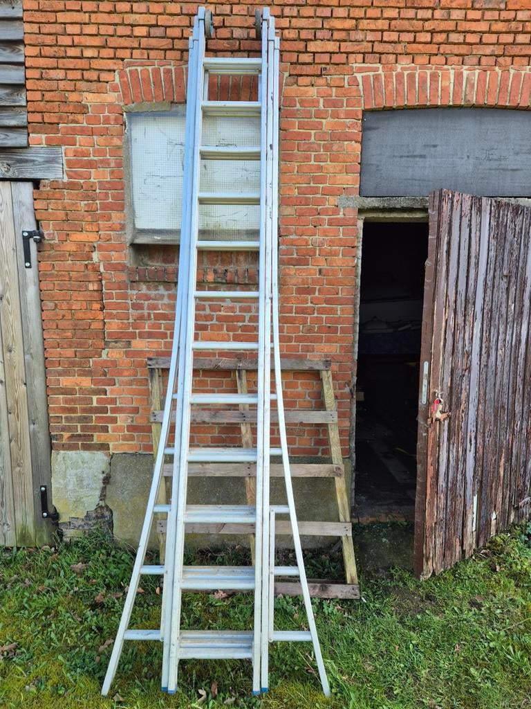 Solide ladder 312, Enlèvement, Échelle