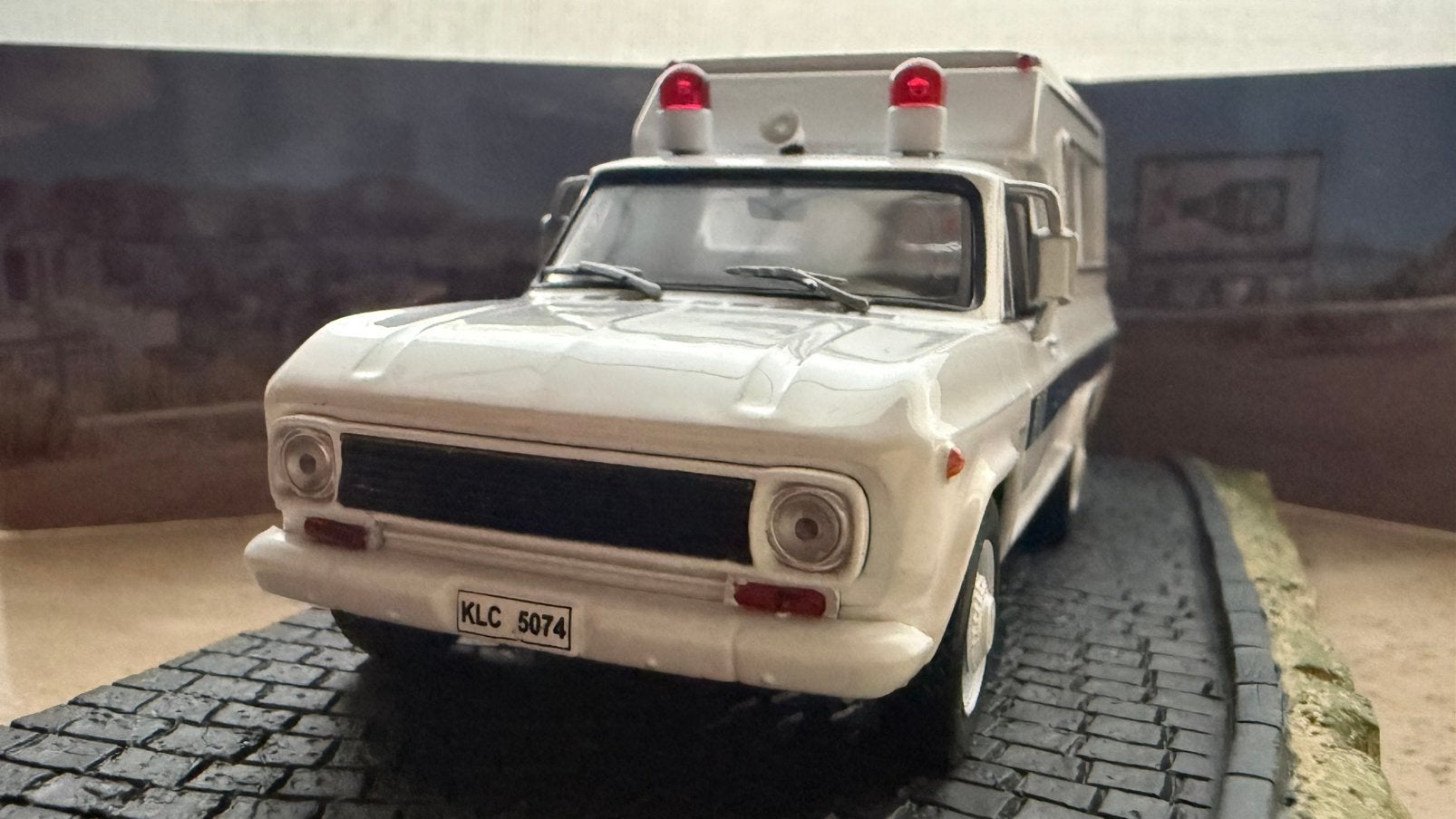 Chevrolet C10, Enlèvement ou Envoi, Comme neuf, Voiture, Universal Hobbies