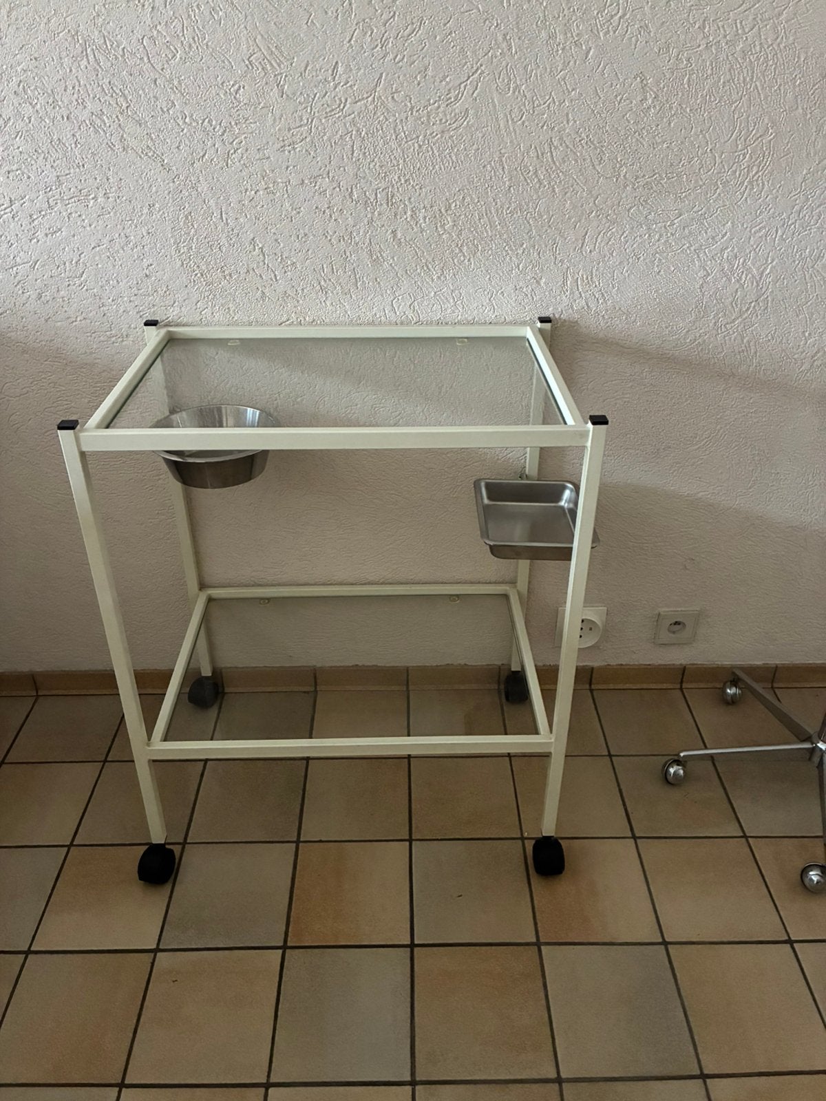 Roltafel dokterspraktijk, Enlèvement, Utilisé