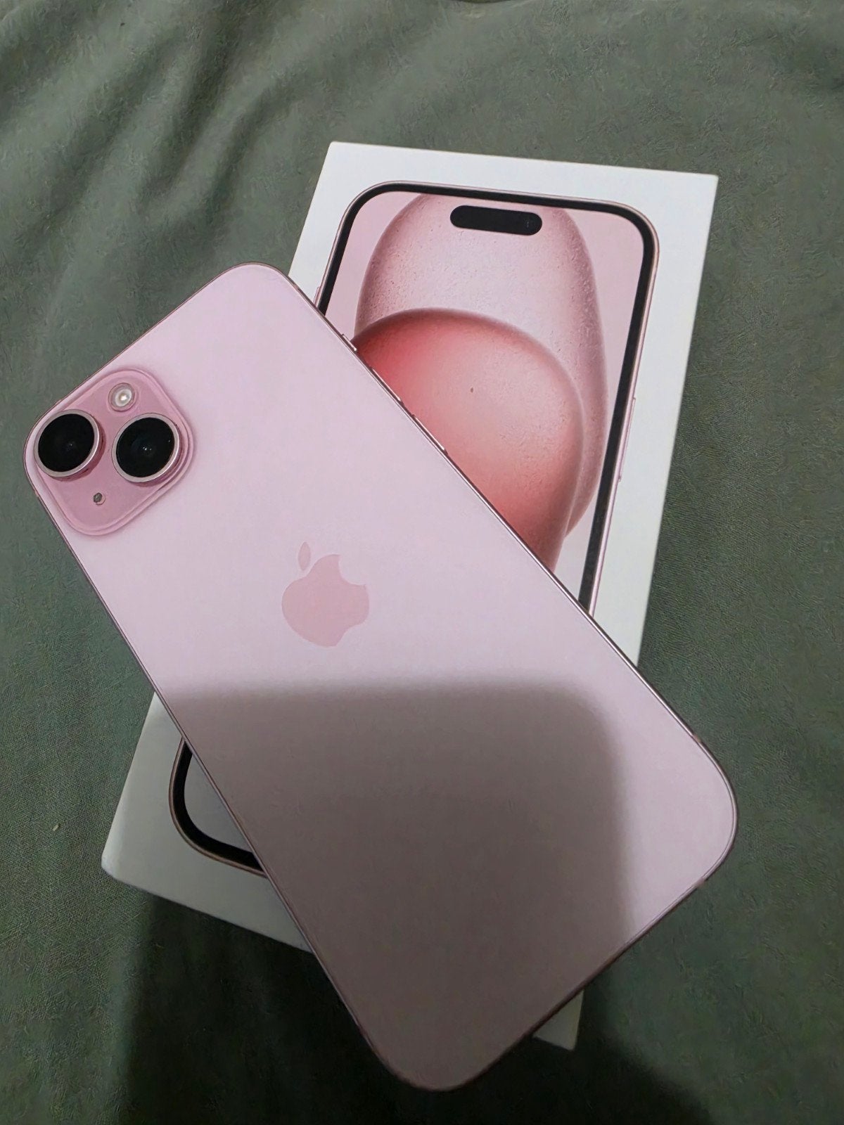 iphone 15, Télécoms, 128 GB, Or, Comme neuf, Enlèvement