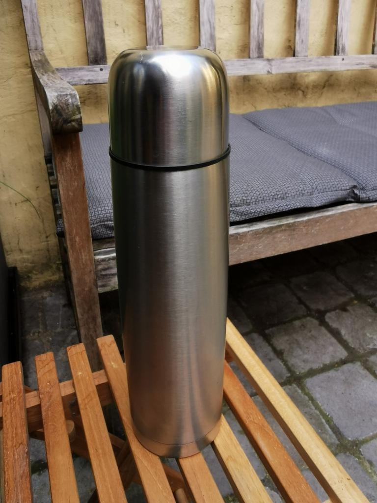 Thermos in metaal. Onbreekbaar. Inhoud 1 liter., Ophalen of Verzenden