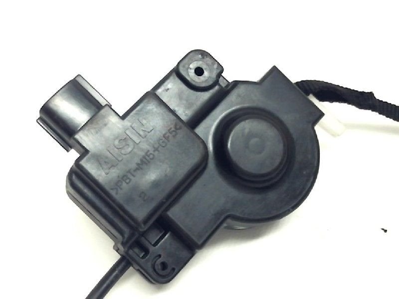 MOTOR VERGRENDELING TANKKLEP Lexus SC (01-2001/07-2010), Gebruikt, Lexus