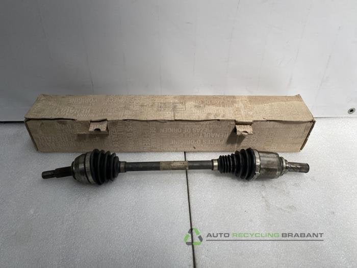 Aandrijfas links-voor van een Renault Kangoo, Gebruikt, -, -, Ophalen of Verzenden