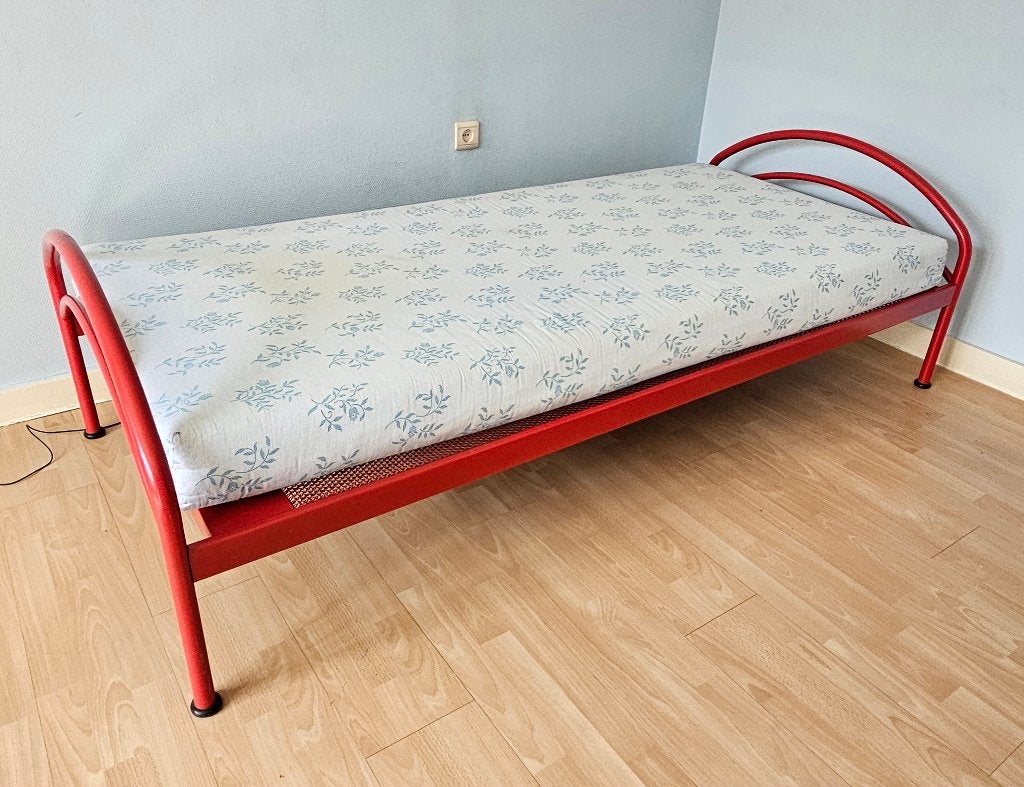A DONNER - URGENT - lit 1 personne avec matelas, Maison & Meubles, Rouge, 90 cm, 210 cm, Une personne