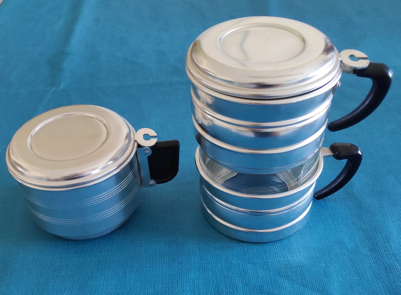 Lot de 2 cafetières-filtres individuelles vintage, Café moulu, 2 à 4 tasses, Utilisé, Enlèvement
