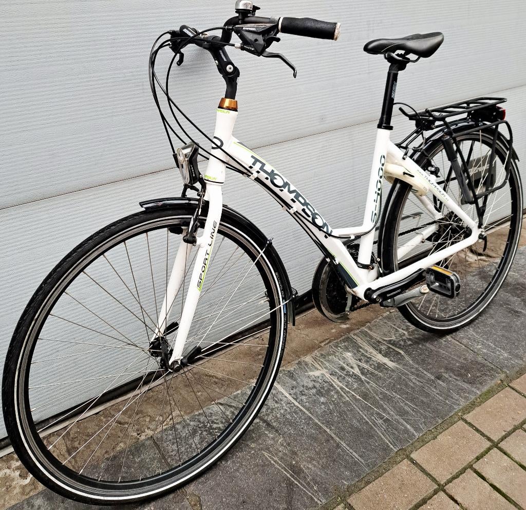 Trekking bike Thompson état nickel prix280€0489813734, Accès (extra) bas, Autres marques, Frein sur jante, Comme neuf