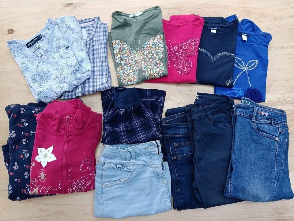 Lot 13 vêtements fille taille 10 ans, Enlèvement ou Envoi, Comme neuf, Fille, Ensemble