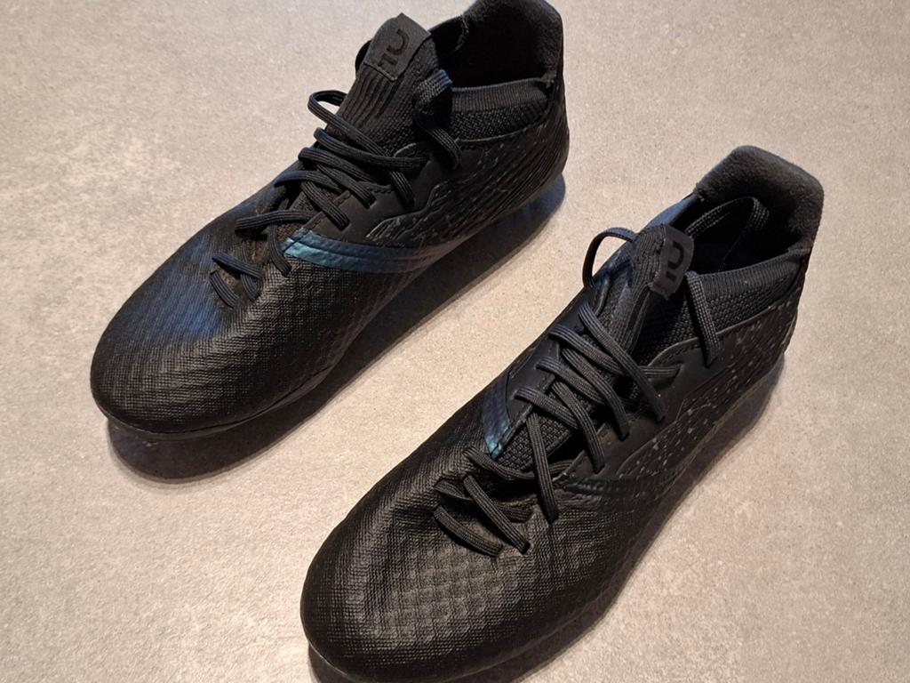 Baskets de foot Kipsta Viralto III 3D Airmesh/ Pointure: 39, Garçon, Comme neuf, Enlèvement, Chaussures