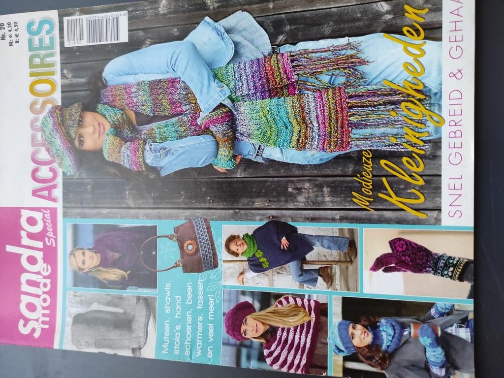 Revue Crochet, Enlèvement ou Envoi, Utilisé