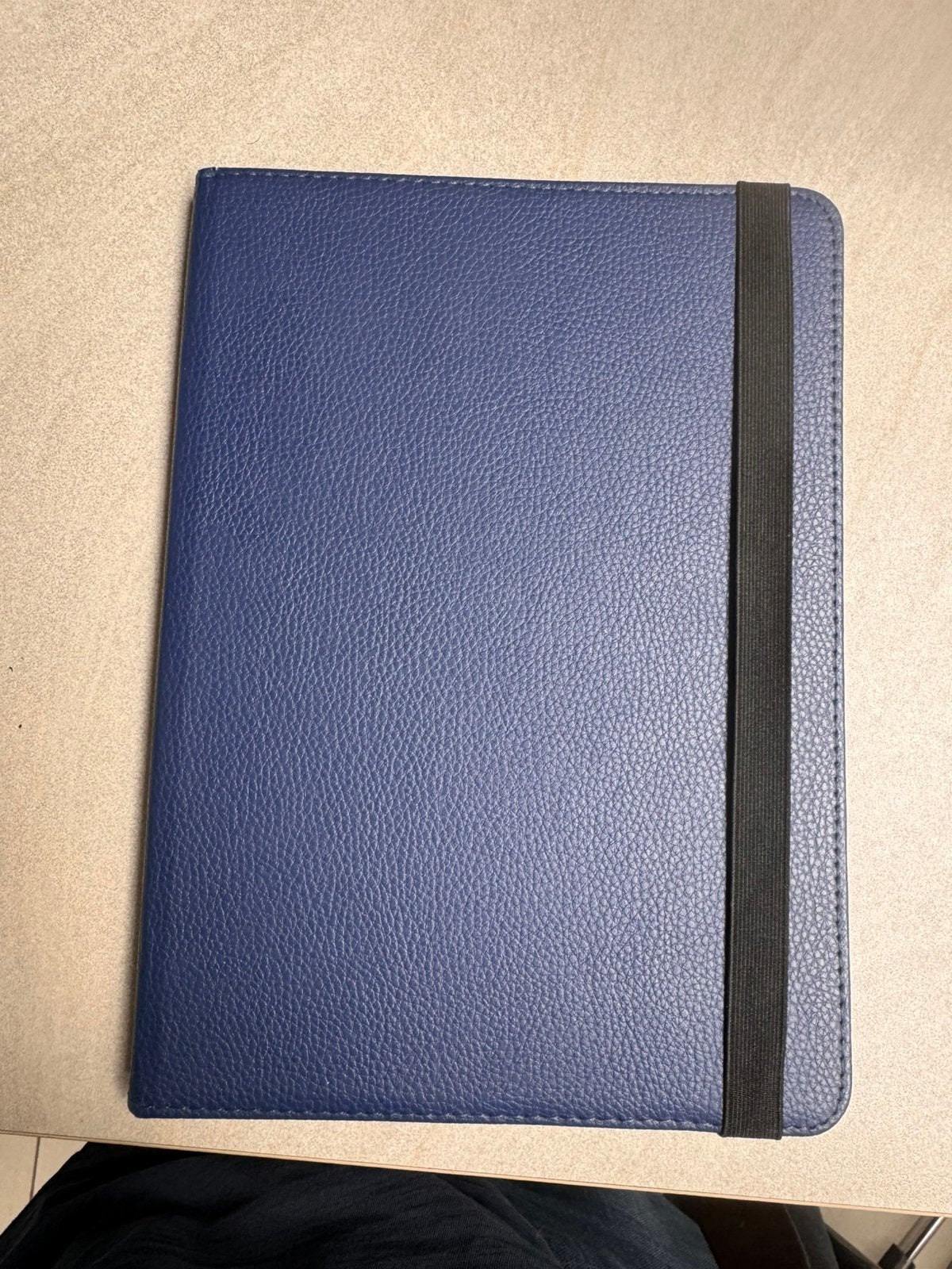 Ipad 11 (2025) hoes cover 10,9 inch a16 ipad, Ophalen of Verzenden, Zo goed als nieuw, 9 inch