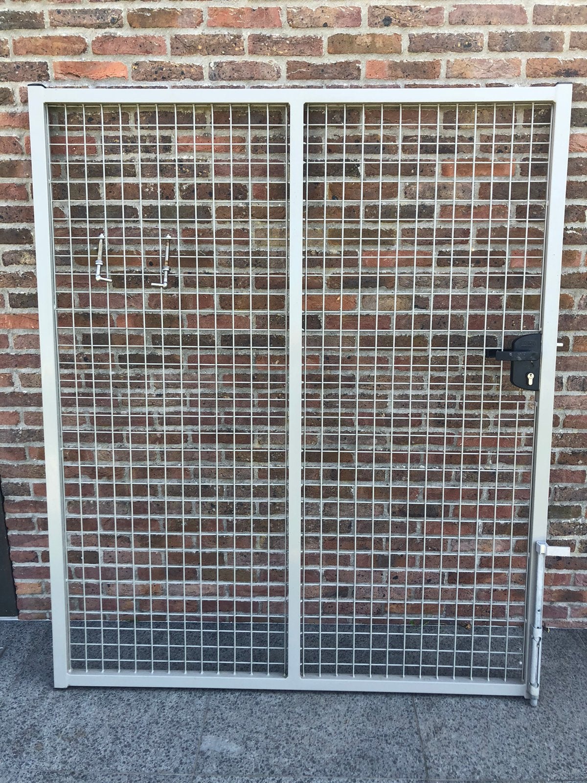 Tuinpoort, Ophalen, Zo goed als nieuw