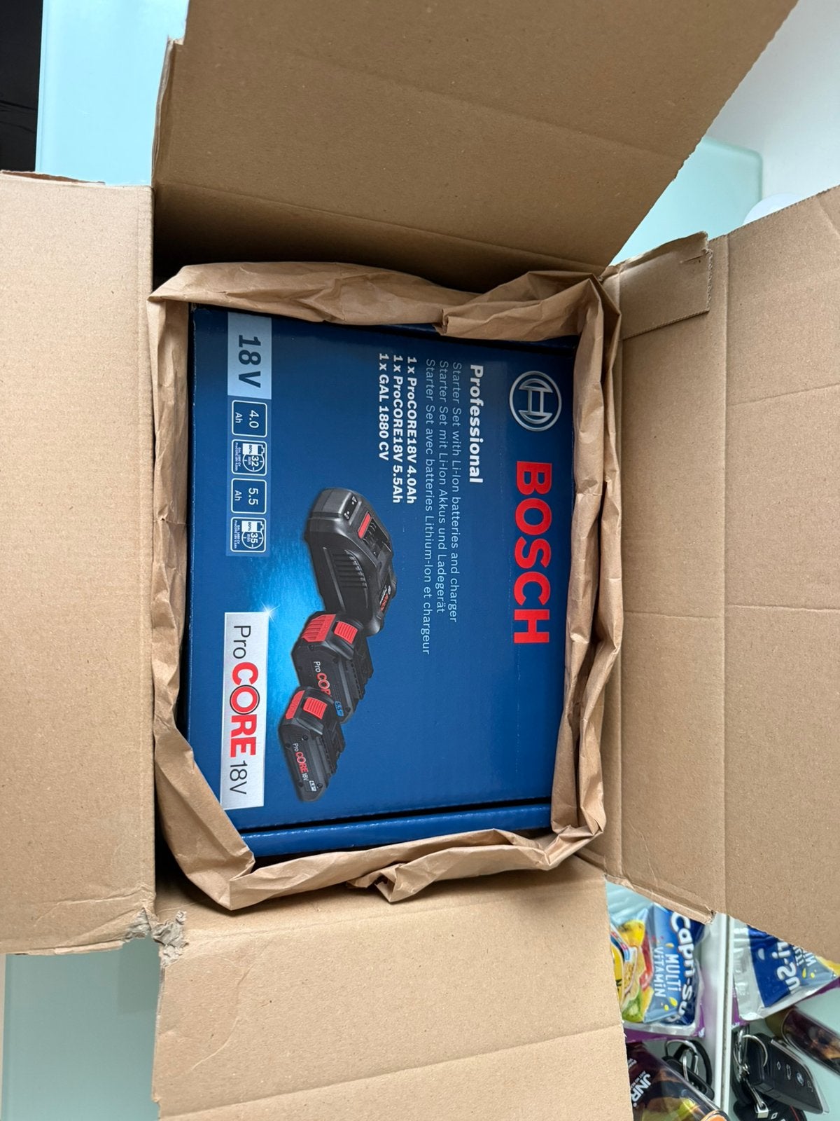 Bosch kit chargeur rapide + 2 batteries 18v proCore, Enlèvement ou Envoi, Neuf