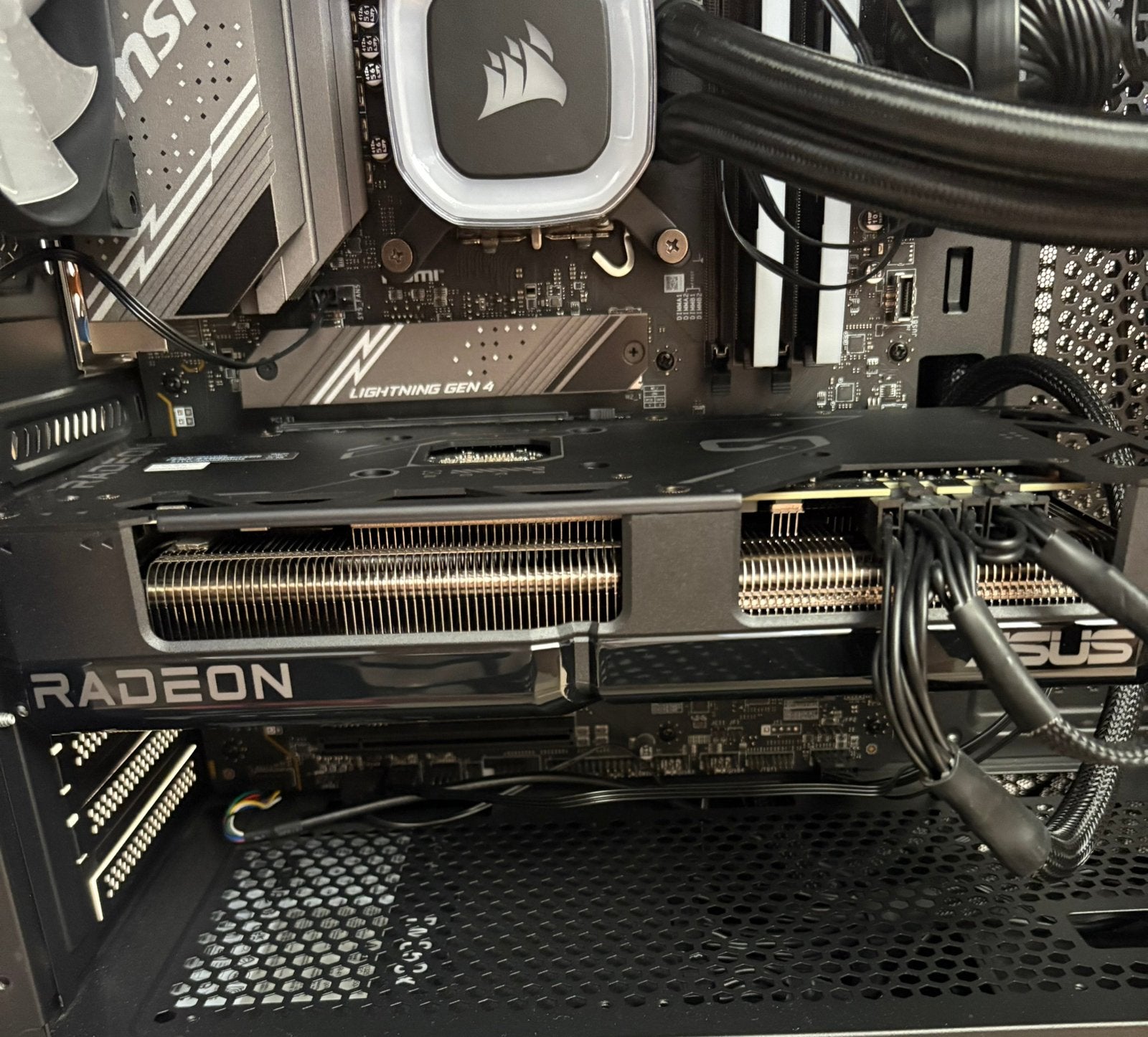 Carte graphique Asus Dual Radeon RX 7700 XT OC 12go, Ophalen, Zo goed als nieuw