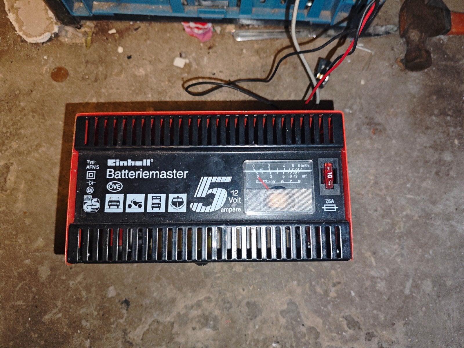 chargeur de batterie voiture 12 v, Autos : Pièces & Accessoires, Utilisé
