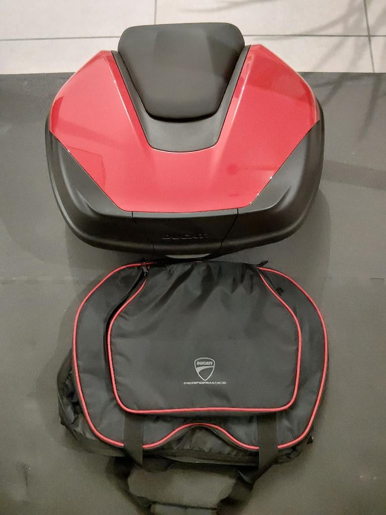 V4s v4 Ducati multistrada top koffer topcase, Motoren, Ophalen of Verzenden, Zo goed als nieuw