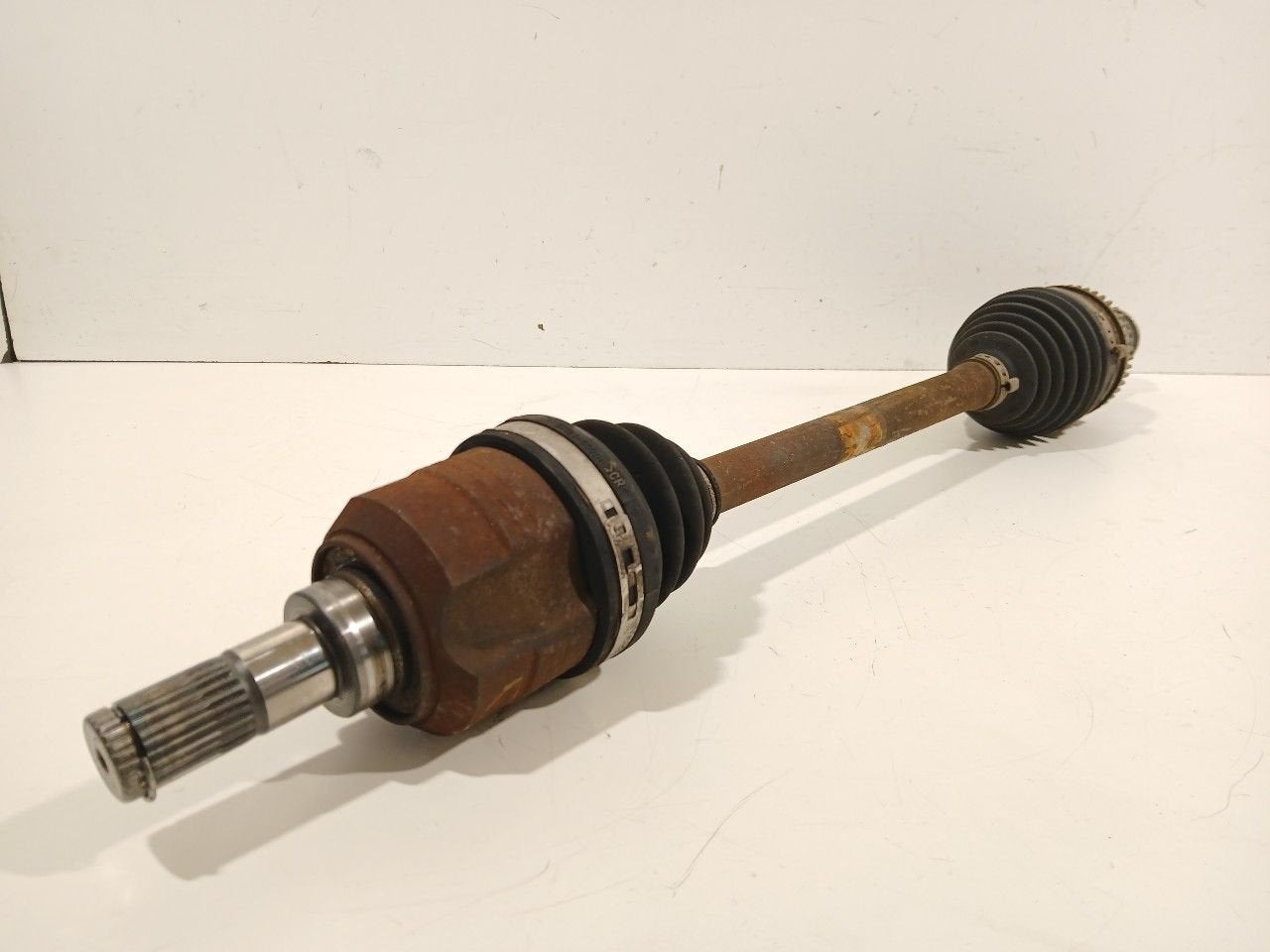 Aandrijfas links voor Hyundai iX 35, Onderdelen@venauto.nl, Van der Ven Autorecycling B.V., Gebruikt, Ettenseweg 76, 4706 PB Roosendaal, The Netherlands