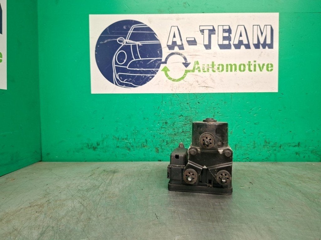 ABS POMP Audi A3 Sportback (8PA) (|1K0614517M|1K0907379Q|), Info@audi.de, Audi, Audi AG, Gebruikt