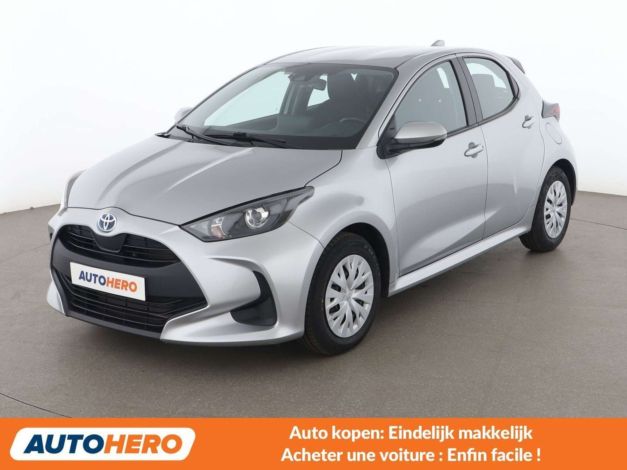 Toyota Yaris 1.5 Hybrid Active (bj 2022, automaat), Auto's, Stof, Gebruikt, https://public.car-pass.be/vhr/f4a8f160-3f25-4b89-93b3-a969b63c6921