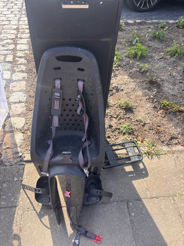 Fietszitje, Ophalen, Gebruikt, Achterzitje, Voetsteuntjes